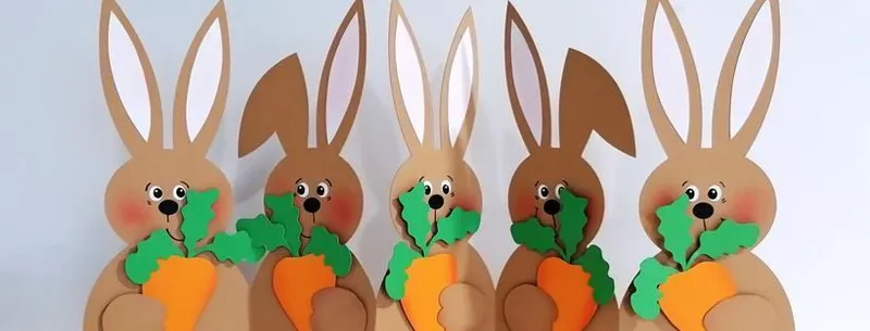 Lustige Osterhasen als Motivkette aus Karton