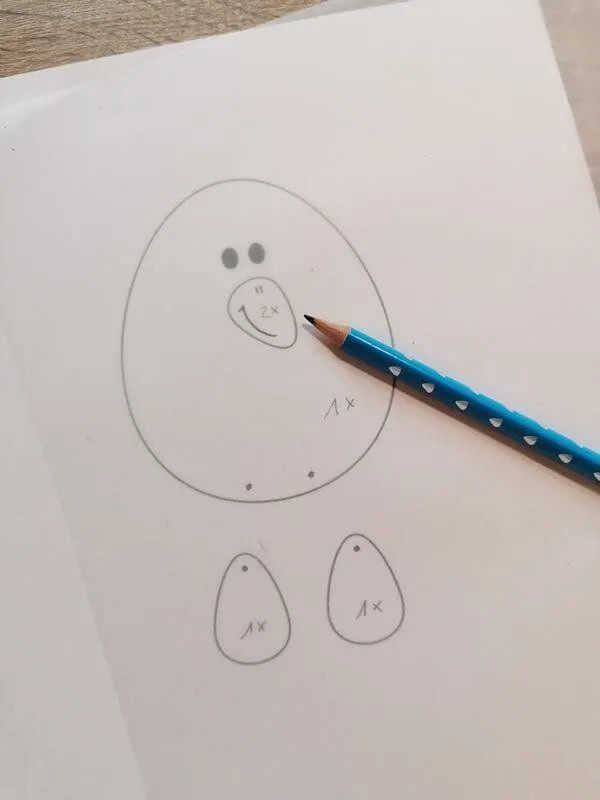 Vorlagebogen vom Küken übertragen
