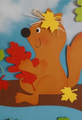 Der Lieblingsplatz vom Eichhörnchen in der Nahansicht.