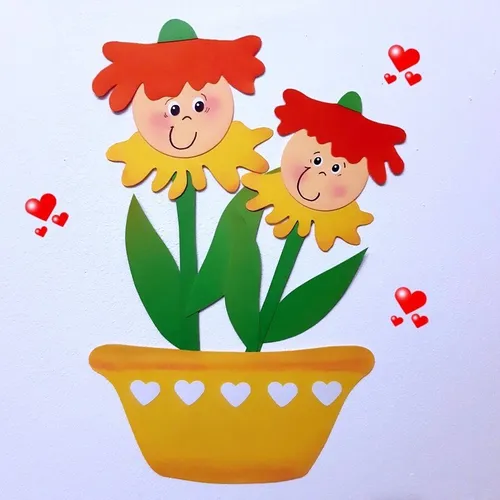 Fensterbild mit bunten Blütenkinder im gelben Blumentopf