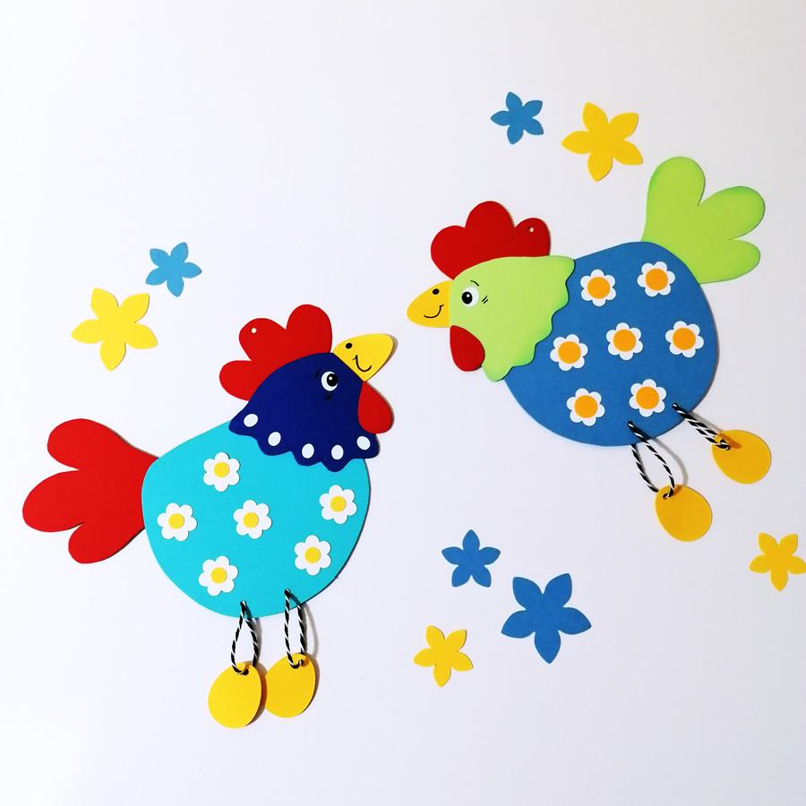 2 kunterbunte Hühner in Blautönen aus Bastelpapier
