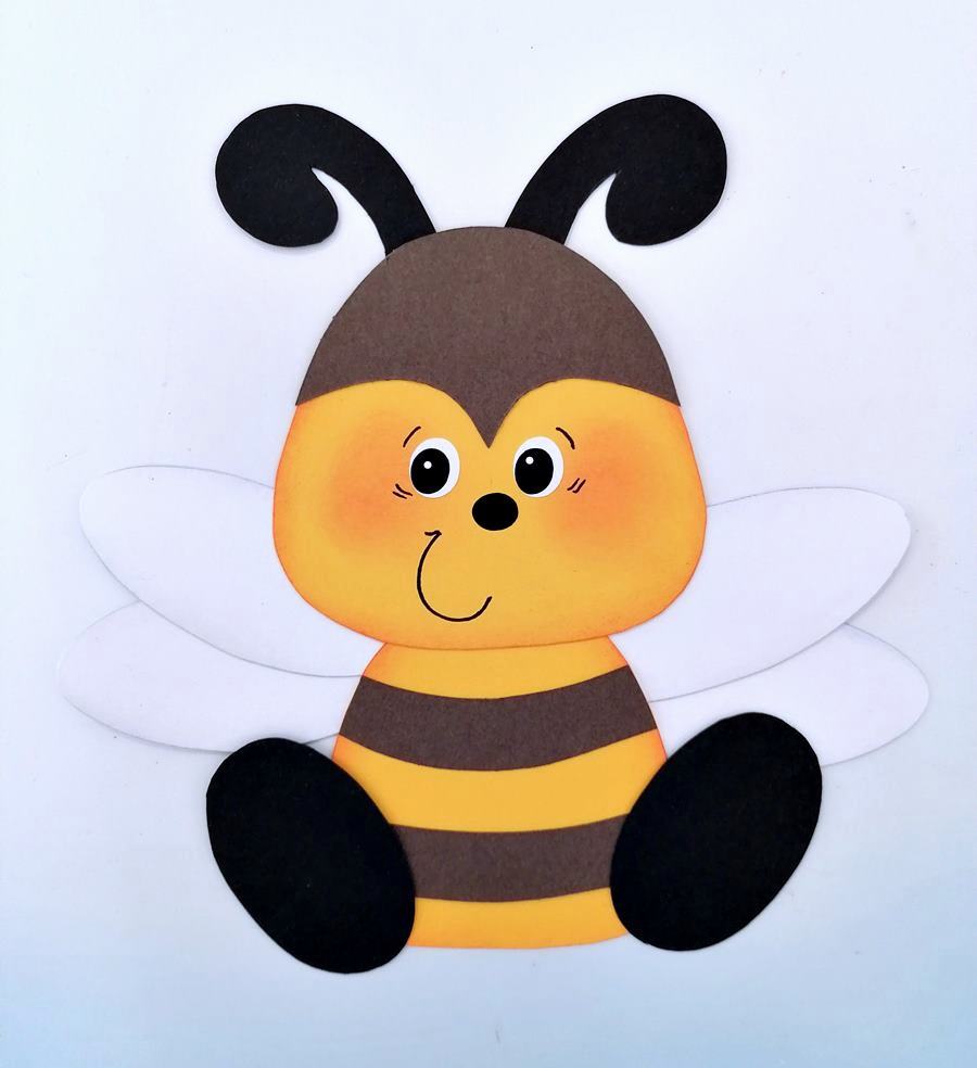 Biene aus Bastelpapier