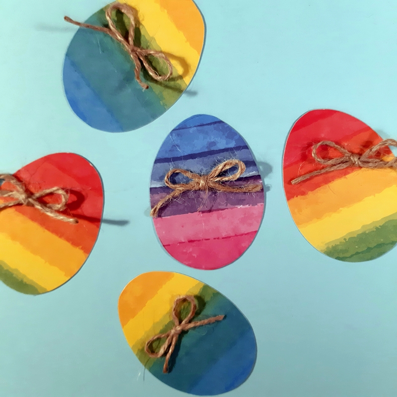 Bunte Eier aus Regenbogenkarton