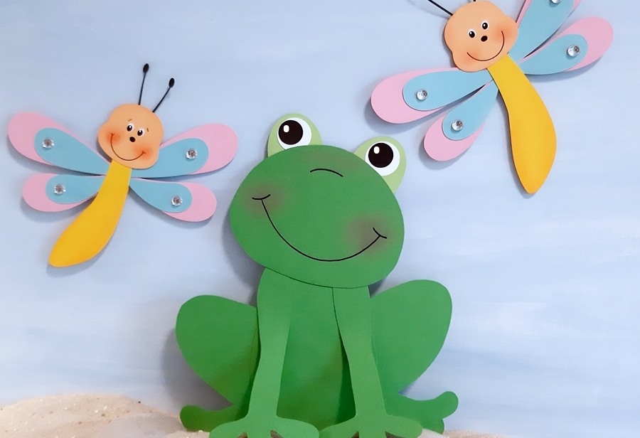 Frosch und Libellen aus Papier