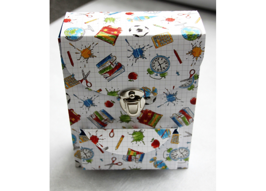 Geschenkschachtel „Schulranzen“