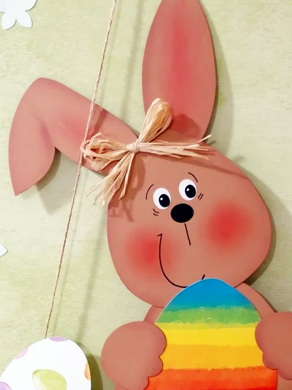 Gesicht vom Hasen aus Bastelpapier zu Ostern