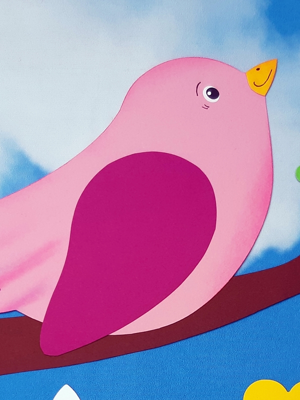 Vogel aus Papier in rosa
