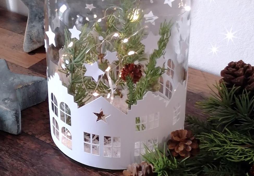 Weihnachts-Vase mit Beleuchtung