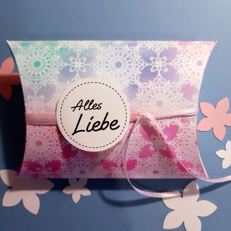 Pillowbox aus bemaltem Zauberpapier